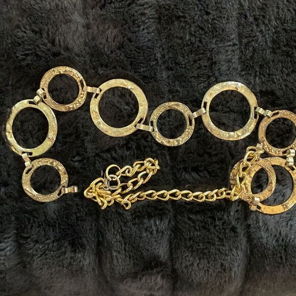 Vintage gold tone link belt. - Picture 5 of 5